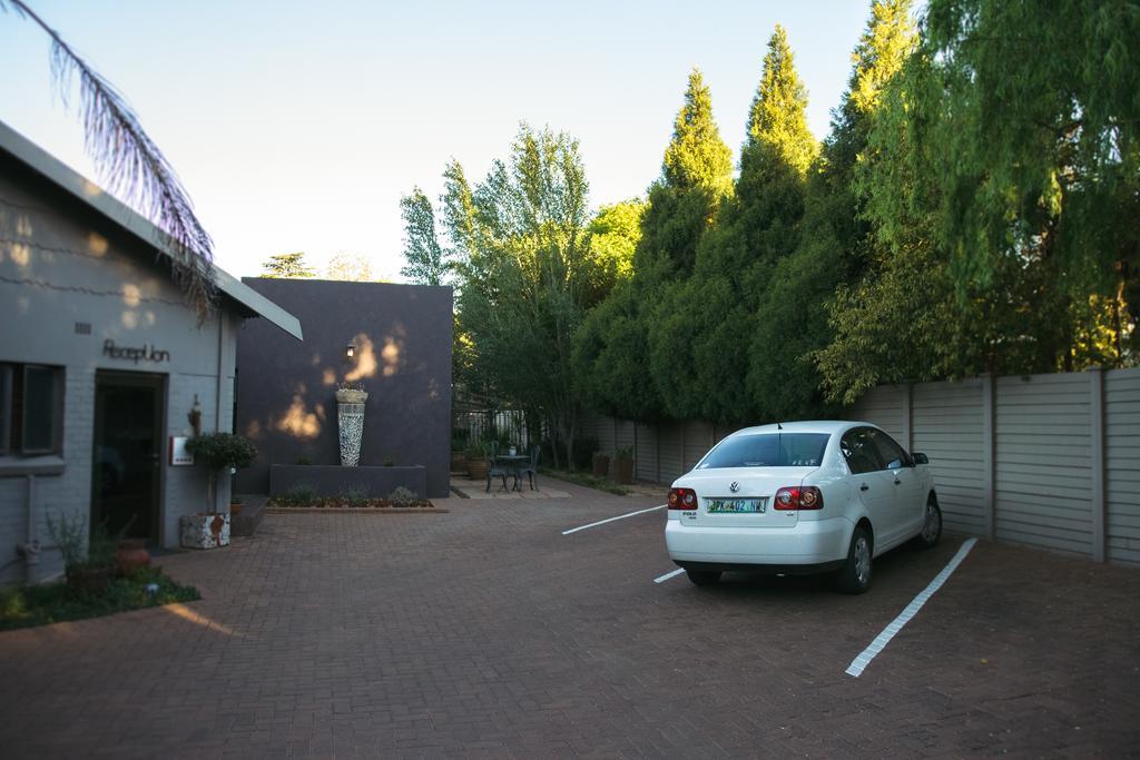 Matanja Guesthouse Bloemfontein Exteriör bild